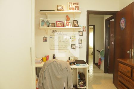 Casa à venda com 190m², 3 quartos e 2 vagasQuarto 01