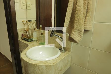 Casa à venda com 190m², 3 quartos e 2 vagasLavabo