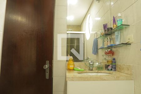 Casa à venda com 190m², 3 quartos e 2 vagasBanheiro da Suíte