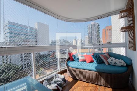 Sala de apartamento para alugar com 3 quartos, 120m² em Vila Olímpia, São Paulo