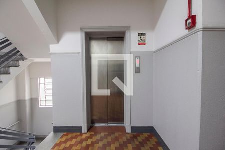 Apartamento à venda com 38m², 1 quarto e sem vagaÁrea comum 