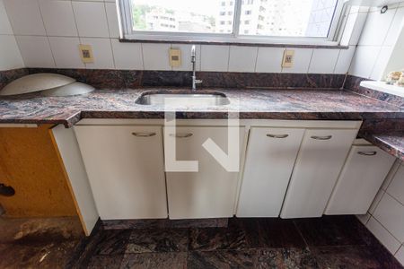 Apartamento para alugar com 150m², 4 quartos e 2 vagasArmário da Cozinha