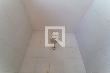Apartamento para alugar com 150m², 4 quartos e 2 vagasChuveiro do Banheiro de Serviço