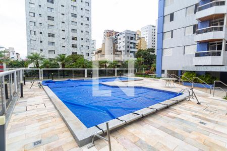 Apartamento para alugar com 150m², 4 quartos e 2 vagasÁrea da Piscina