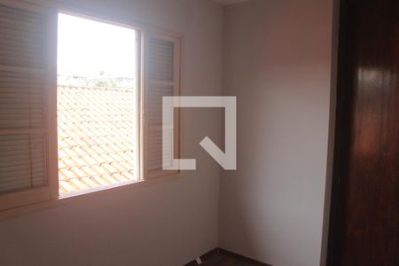 Casa à venda com 150m², 4 quartos e 2 vagasQuarto 2