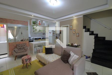 Sala de casa de condomínio à venda com 2 quartos, 71m² em Vila São Pedro, São Paulo