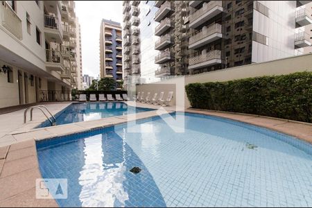 Apartamento para alugar com 66m², 2 quartos e 1 vagaÁrea comum - Piscina