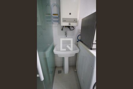 Apartamento para alugar com 66m², 2 quartos e 1 vagaÁrea de Serviço