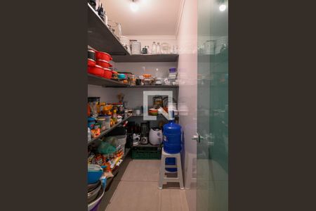 Casa à venda com 320m², 4 quartos e 3 vagasDespensa