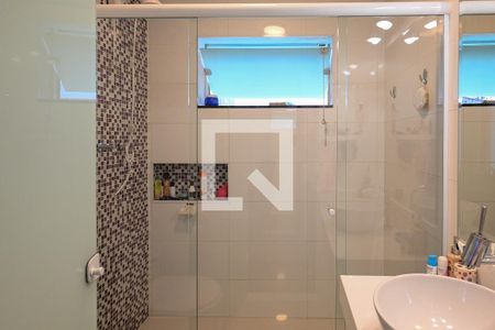 Casa à venda com 320m², 4 quartos e 3 vagasSuite Quarto 3