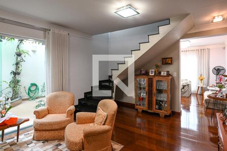 Sala de Estar de casa à venda com 4 quartos, 320m² em Vila Brasílio Machado, São Paulo
