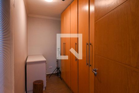 Casa à venda com 320m², 4 quartos e 3 vagasCloset