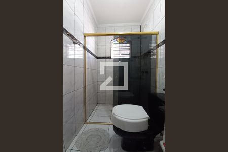 Casa à venda com 175m², 3 quartos e 2 vagas Casa à venda com 175m², 3 quartos e 2 vagasBanheiro Corredor