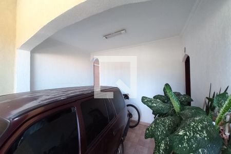 Casa à venda com 175m², 3 quartos e 2 vagas Casa à venda com 175m², 3 quartos e 2 vagasGaragem