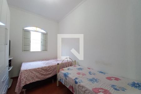 Casa à venda com 175m², 3 quartos e 2 vagas Casa à venda com 175m², 3 quartos e 2 vagasQuarto 3