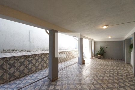 Casa à venda com 175m², 3 quartos e 2 vagas Casa à venda com 175m², 3 quartos e 2 vagasPavimento Inferior