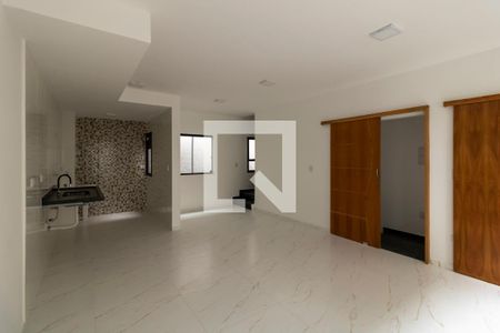 Sala de casa de condomínio para alugar com 3 quartos, 95m² em Água Rasa, São Paulo