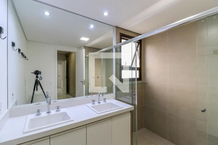 Apartamento à venda com 178m², 4 quartos e 2 vagasBanheiro da Suíte 1