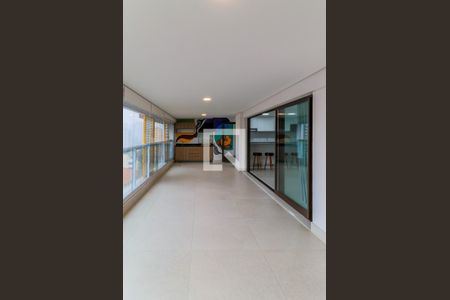 Apartamento à venda com 178m², 4 quartos e 2 vagasVaranda Gourmet