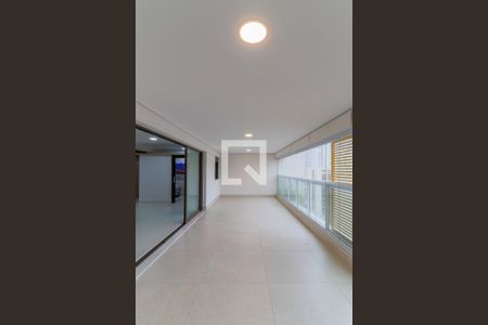 Apartamento à venda com 178m², 4 quartos e 2 vagasVaranda Gourmet