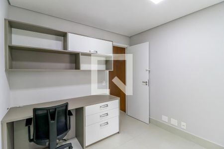 Apartamento à venda com 178m², 4 quartos e 2 vagasEscritório