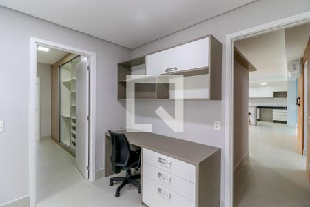 Apartamento à venda com 178m², 4 quartos e 2 vagasEscritório