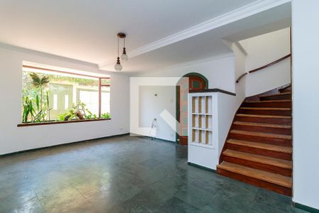 Sala de casa à venda com 3 quartos, 178m² em Vila Cordeiro, São Paulo