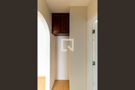 Corredor de apartamento para alugar com 1 quarto, 40m² em Vila Buarque, São Paulo