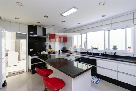 Casa à venda com 182m², 4 quartos e 2 vagas Casa à venda com 182m², 4 quartos e 2 vagasCozinha