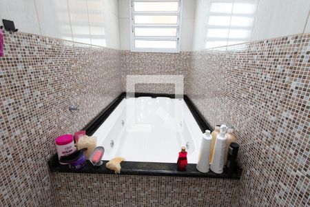 Casa à venda com 182m², 4 quartos e 2 vagas Casa à venda com 182m², 4 quartos e 2 vagasBanheiro do Quarto 3