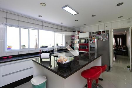 Casa à venda com 182m², 4 quartos e 2 vagas Casa à venda com 182m², 4 quartos e 2 vagasCozinha