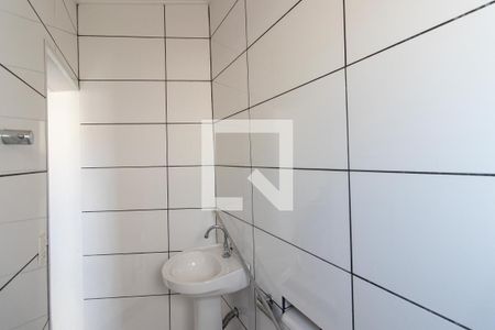 Casa à venda com 182m², 4 quartos e 2 vagas Casa à venda com 182m², 4 quartos e 2 vagasBanheiro Edicula