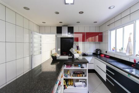 Casa à venda com 182m², 4 quartos e 2 vagas Casa à venda com 182m², 4 quartos e 2 vagasCozinha