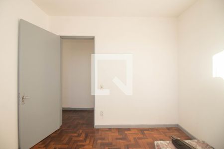 Quarto 1 de apartamento para alugar com 2 quartos, 65m² em Costa E Silva, Porto Alegre