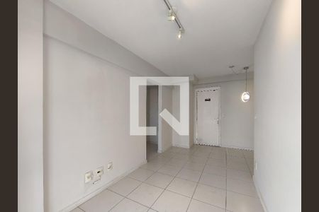 Sala de apartamento para alugar com 2 quartos, 48m² em São Francisco Xavier, Rio de Janeiro