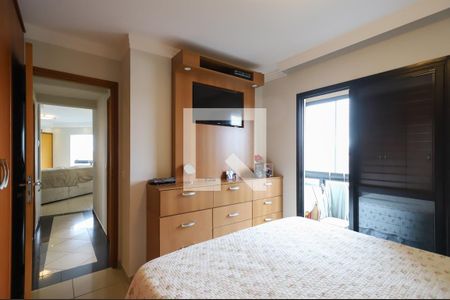 Apartamento à venda com 84m², 3 quartos e 2 vagas Apartamento à venda com 84m², 3 quartos e 2 vagasSuíte