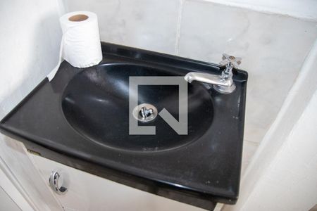 Casa à venda com 260m², 2 quartos e 1 vaga Casa à venda com 260m², 2 quartos e 1 vagaBanheiro