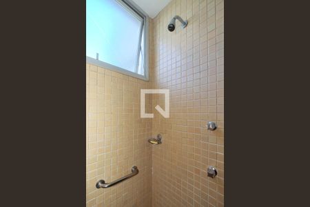 Apartamento à venda com 174m², 4 quartos e 2 vagas Apartamento à venda com 174m², 4 quartos e 2 vagasBanheiro Corredor