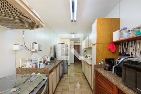 Apartamento à venda com 174m², 4 quartos e 2 vagas Apartamento à venda com 174m², 4 quartos e 2 vagasCozinha