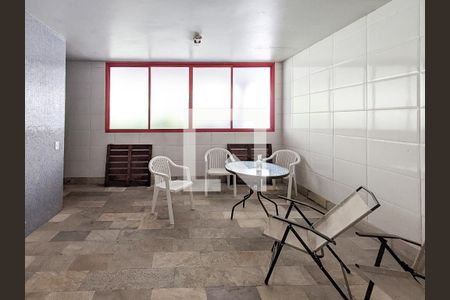 Apartamento à venda com 174m², 4 quartos e 2 vagas Apartamento à venda com 174m², 4 quartos e 2 vagasSauna