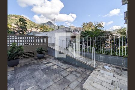 Apartamento à venda com 174m², 4 quartos e 2 vagas Apartamento à venda com 174m², 4 quartos e 2 vagasÁrea comum