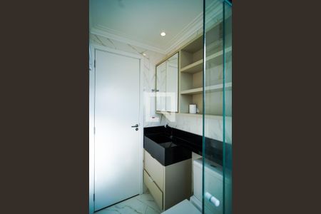 Apartamento para alugar com 65m², 2 quartos e 1 vagaBanheiro da Suíte