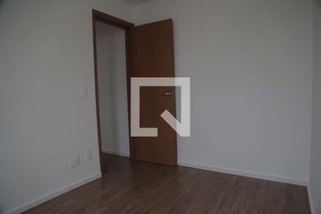 Quarto 2 de apartamento para alugar com 2 quartos, 44m² em Jardim Iris, São Paulo