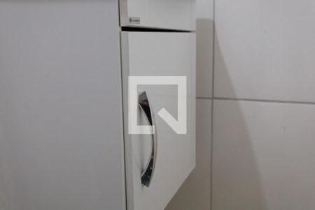 Detalhe do banheiro de kitnet/studio para alugar com 1 quarto, 28m² em Catete, Rio de Janeiro
