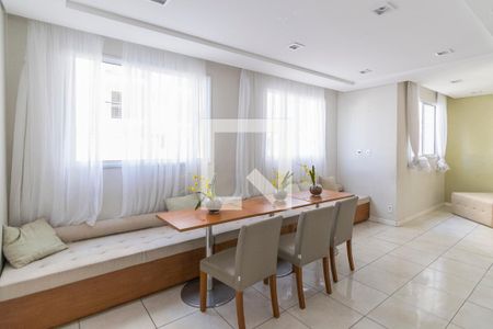 Apartamento à venda com 51m², 2 quartos e 1 vaga Apartamento à venda com 51m², 2 quartos e 1 vagaÁrea comum - Salão de Festas