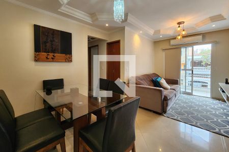 Apartamento à venda com 68m², 2 quartos e 3 vagas Apartamento à venda com 68m², 2 quartos e 3 vagasSala de Jantar