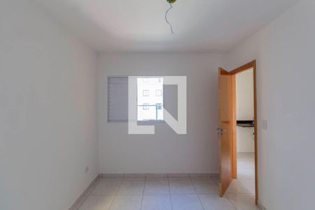 Quarto 2 de apartamento para alugar com 2 quartos, 49m² em Itaquera, São Paulo