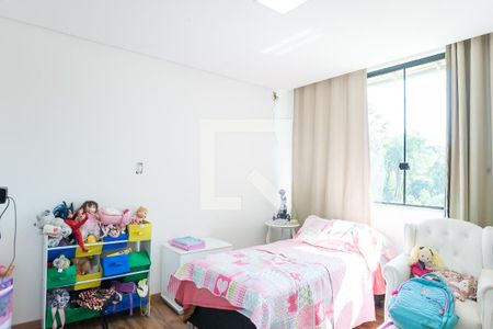 Casa à venda com 229m², 3 quartos e 4 vagassemi suite 2