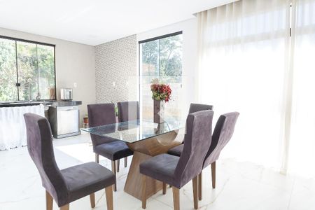 Sala de Jantar de casa à venda com 3 quartos, 229m² em  Ipé , Nova Lima