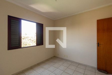 Apartamento para alugar com 95m², 3 quartos e 2 vagas Apartamento para alugar com 95m², 3 quartos e 2 vagasQuarto 2